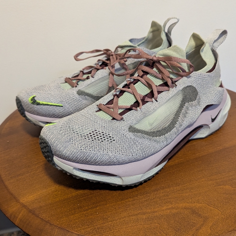 Nike Spark Flyknit Shoes - Picture 2 of 4